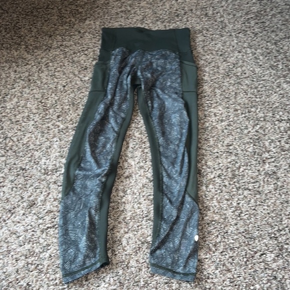 Lululemon Women's Size 6 High Times Pant Luxtreme (Mesh) Jazzy Gator Green - Picture 5 of 11